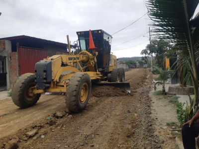 Desazolve en río Jipijapa, reconformación en Cumbres, y Cdla. Alberto Heredia