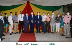 Sesión solemne en Julcuy