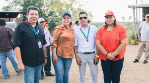 Técnicos municipales acompañaron a la prefecta (S) de Manabí, Kelly Buenaventura, en su visita a Jipijapa