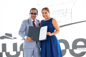 El abrazo con nuestro hermano cantón Flavio Alfaro simboliza la hermandad ambos territorios