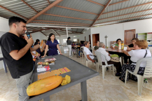 En el Club Arcoíris celebramos un bingo solidario lleno de alegría, sonrisas y emoción.