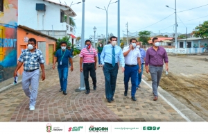 Alcalde recorre el Malecón de Puerto Cayo