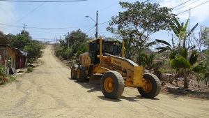 Mejoramiento de calles en la Ciudadela Renato Burgos.