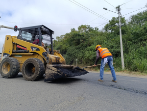 Continúan los trabajos en la entrada sur del cantón.