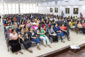 En el Salón Municipal se dieron cita decenas de emprendedoras de Jipijapa