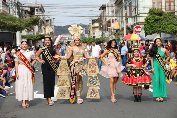 Jipijapa se Viste de Fiesta con el Colorido Pregón Octubrino