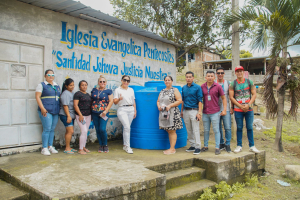 Entrega de tanques de reservorios de agua