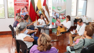 Nuestra alcaldesa, Dra. Ángela Plúa, recibió con alegría a decenas de jipijapenses
