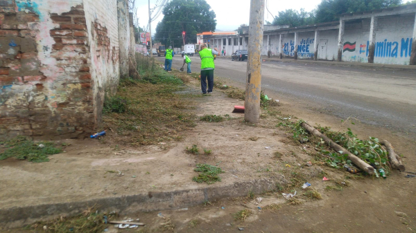EL TRABAJO DE LIMPIEZA ES CONSTANTE