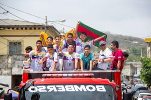 ¡Celebramos con gran alegría a nuestros jóvenes campeones de Jipijapa!