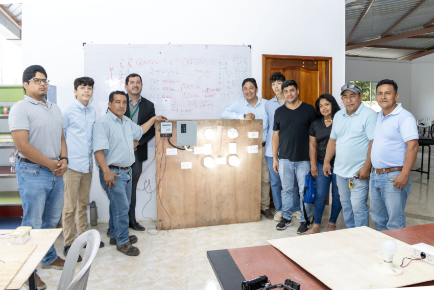 ¡Concluimos con éxito el Curso de Electricidad Básica!