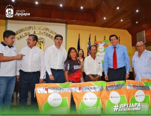 Alianza estratégica que beneficia a los agricultores del cantón