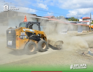 Prosigue mejoramiento de calles