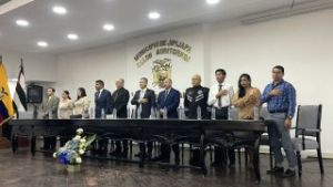 Entrega de Reconocimiento a Unidad Educativa Eleodoro González por sus 62 Años de Vida Institucional