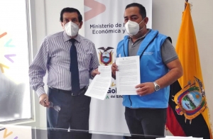 Firma de convenio con el MIESS