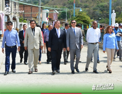 Desfile cívico y sesión conmemorativa por los 102 años de vida parroquial de Pedro Pablo Gómez