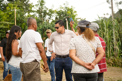 Juntos por nuestras comunidades.