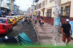 Ordenamiento en sector de Feria Dominical para movilidad vehicular y peatonal