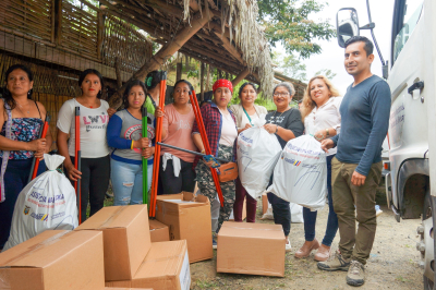 Con el respaldo del Gobierno Nacional a través de Riesgos Ecuador entregamos 117 kits de asistencias humanitarias en la parroquia La Unión