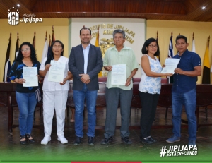 Se hizo entrega de un centenar de títulos de propiedad en varias parroquias de Jipijapa