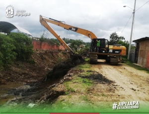 Limpieza del Estero Paloya en coordinación Municipio - Senagua