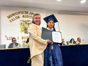La Unidad Educativa San Miguel de Chade celebró la incorporación de su Vigésima Octava Promoción de bachilleres