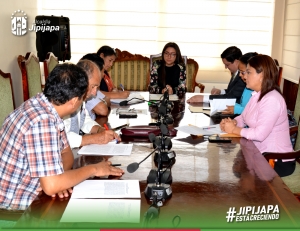GAD Jipijapa y Prefectura en reunión