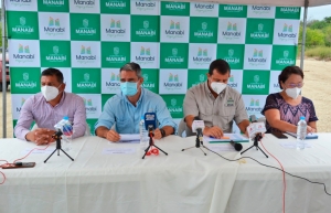 Entrega de un Camión Frigorífico en Puerto Cayo