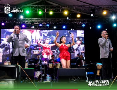 Multitudinaria presencia en evento artístico internacional