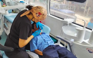 Más de 30 pequeños recibieron atención odontológica gratuita en la Unidad Educativa Jipijapa