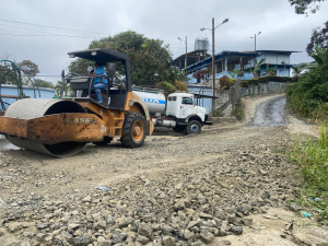 Rehabilitamos la vía de ingreso a la planta San Manuel Rehabilitamos la vía de ingreso a la planta San Manuel