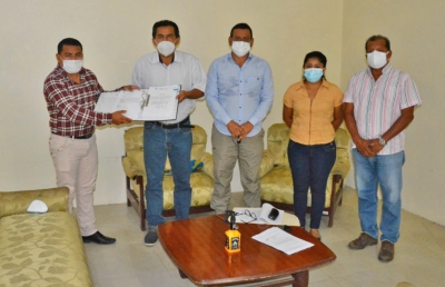 Entrega de estudios de agua potable en Julcuy
