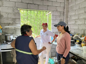 Entrega de ayuda humanitaria en Sancan y Pedro Pablo Gómez