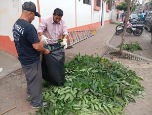 Trabajos de limpieza y adecentamiento en sectores de la ciudad