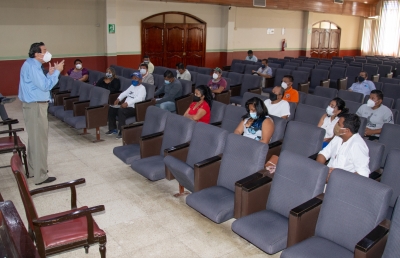 Alcalde se reúne con dirigentes barriales