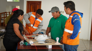 Desarrollamos la tercera clase del taller de Electricidad Básica