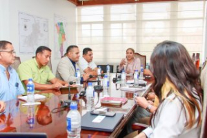 La alcaldesa Dr. Ángela Plúa se reunió esta mañana con representantes de la Fundación Maquita,