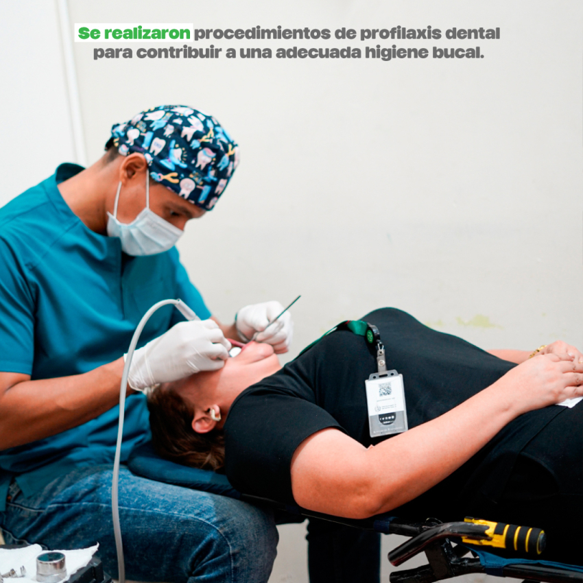 Una sonrisa saludable comienza con la prevención.