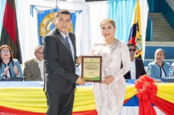 Celebramos los 63 años de vida institucional de la Unidad Educativa Eleodoro González Cañarte, una institución que ha formado generaciones con esfuerzo, valores y excelencia.