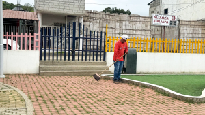 Limpieza del parque del Niño