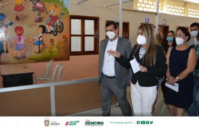 Entrega de Implementos al Centro de Rehabilitación Física